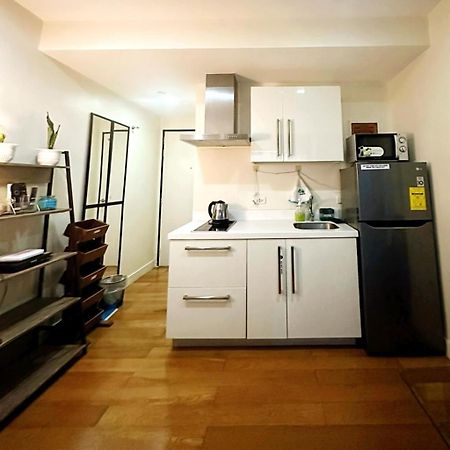 Acqua Private Residence Livingstone Tower Condo Unit With Free Wifi Μανίλα Εξωτερικό φωτογραφία