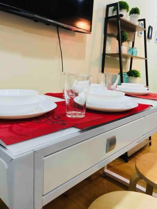 Acqua Private Residence Livingstone Tower Condo Unit With Free Wifi Μανίλα Εξωτερικό φωτογραφία