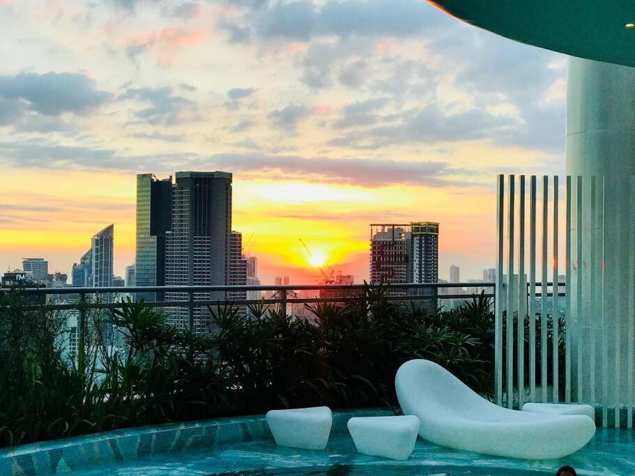 Acqua Private Residence Livingstone Tower Condo Unit With Free Wifi Μανίλα Εξωτερικό φωτογραφία